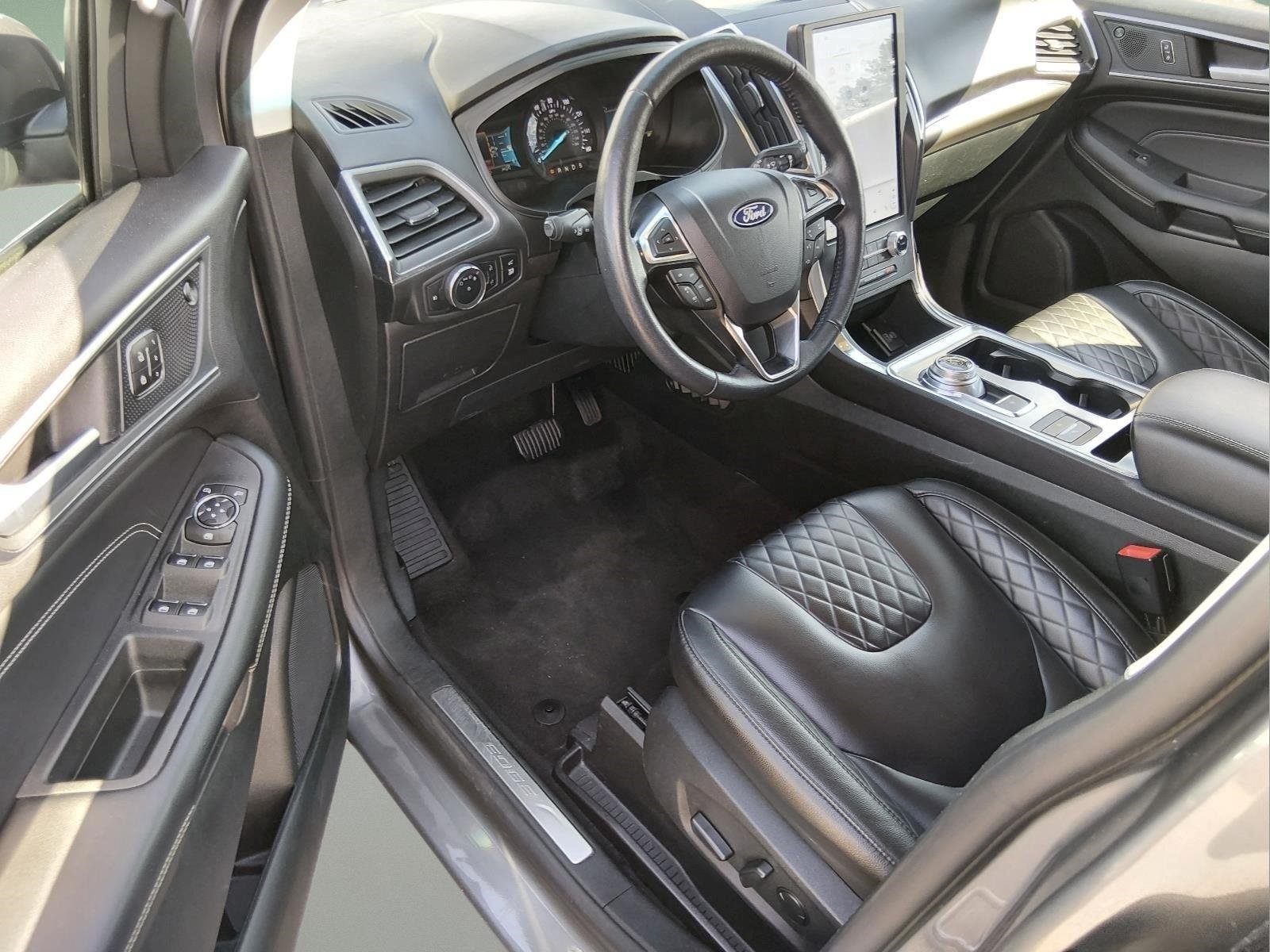 Used 2024 Carbonized Gray Ford Titanium image 15