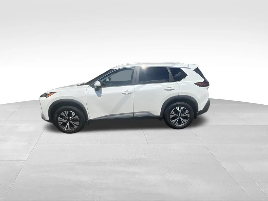 Used 2023 White Nissan SV image 26