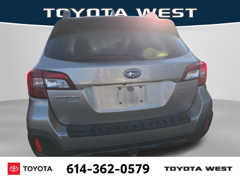 Used 2019  Subaru 2.5i Premium image 8