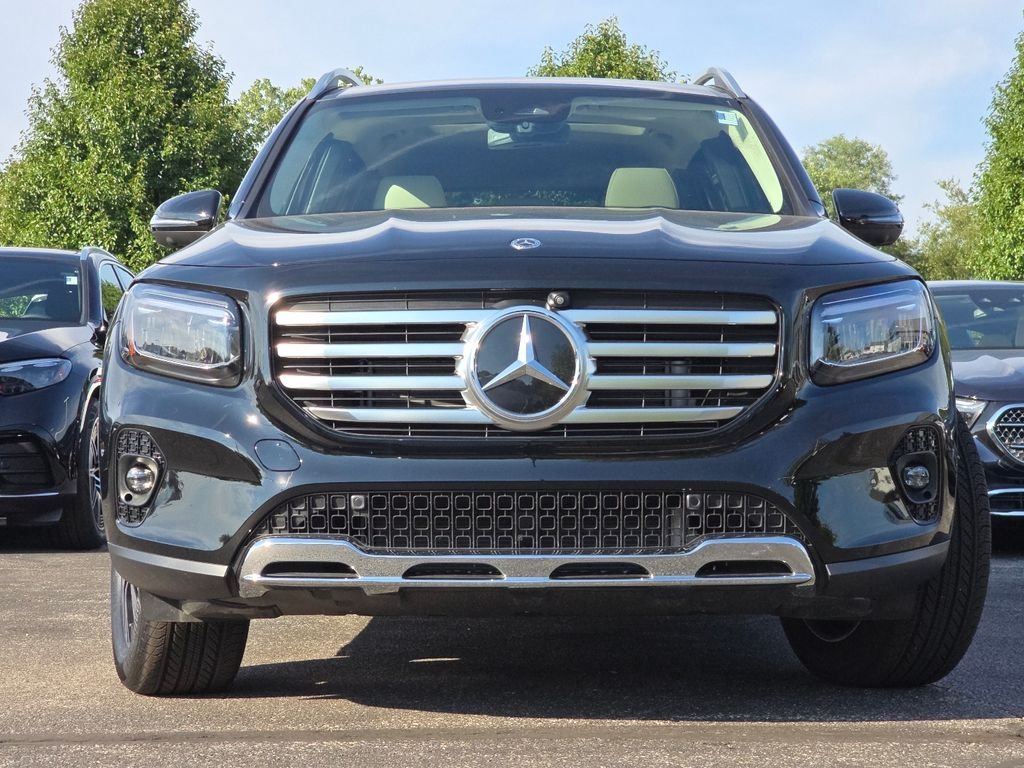 New 2026 Night Black Mercedes-Benz GLB 250 image 14