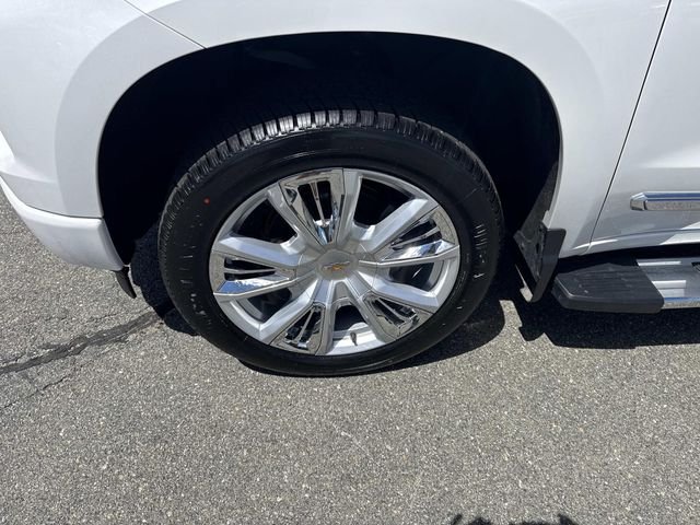 Certified Used 2024 Pearl Chevrolet High Country image 11