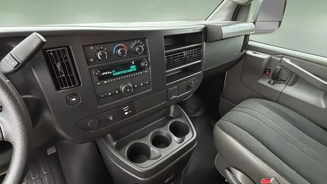 Used 2024 Summit White GMC Work Van image 22