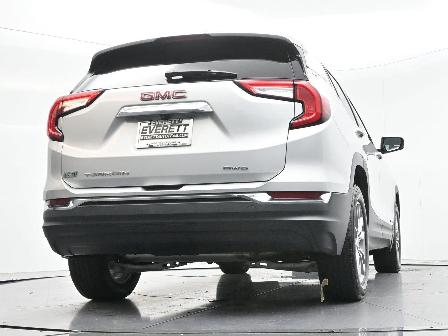 Used 2022 QUICKSILVER METALLIC GMC SLT image 47