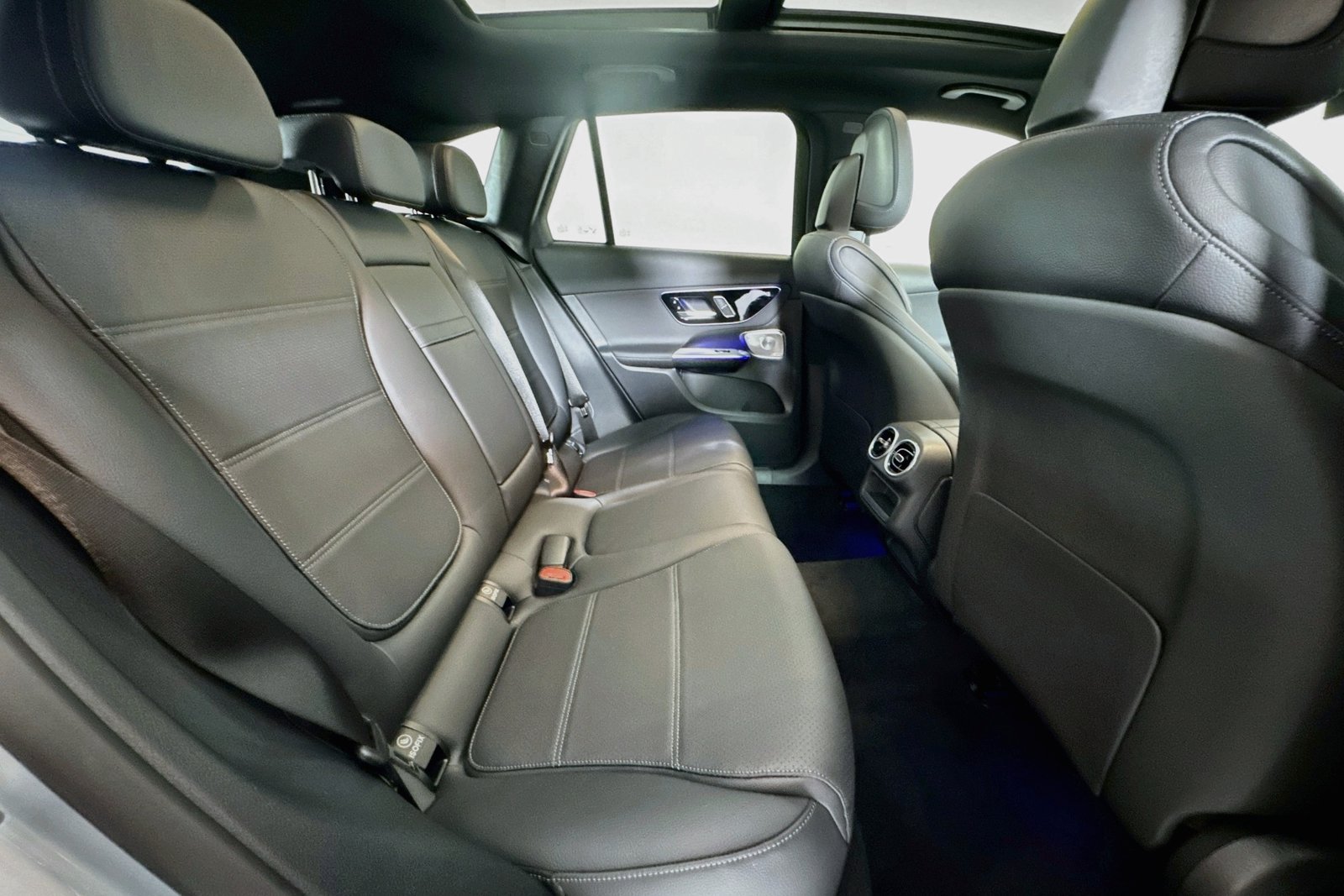 New 2026 Cirrus Silver Metallic Mercedes-Benz GLC 300 image 25