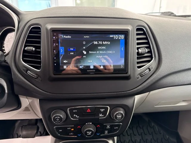 Used 2020 Blue Jeep Latitude image 22