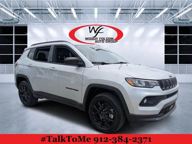 New 2026 Silver Jeep Latitude image 1