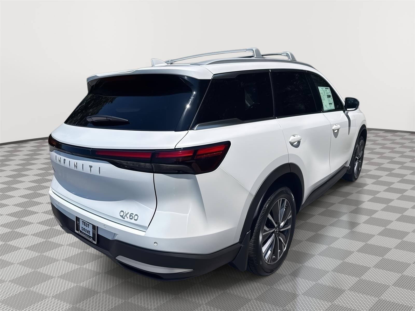 New 2027 RADIANT WHITE INFINITI Luxe FWD image 6