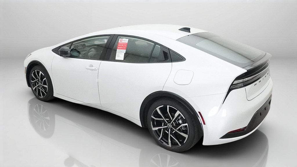 New 2026 Wind Chill Pearl Toyota XSE image 41
