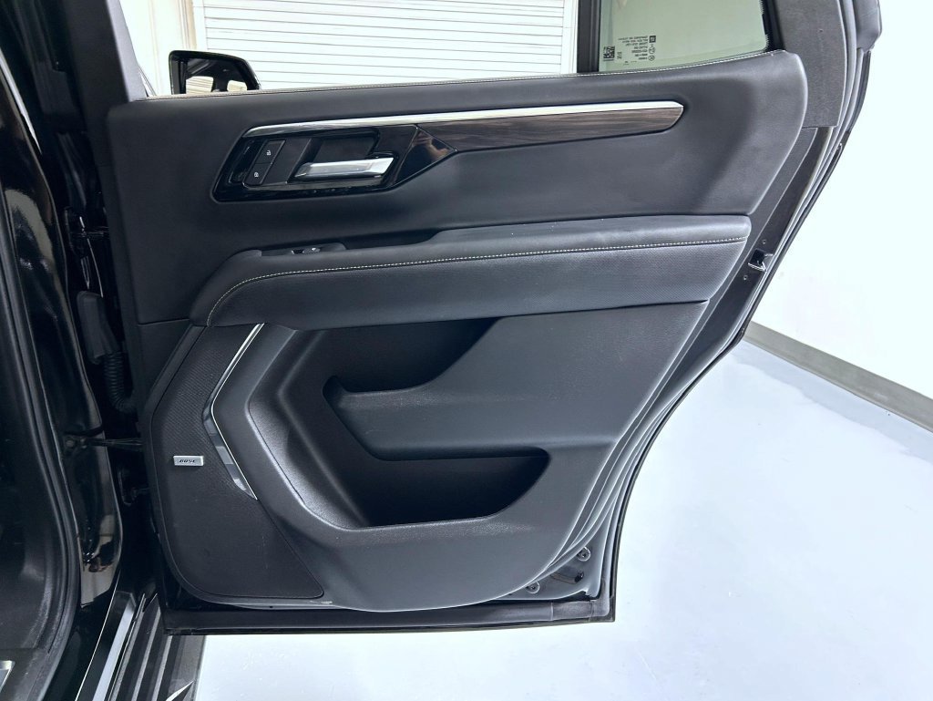 2025 Chevrolet Tahoe Premier - Photo 18