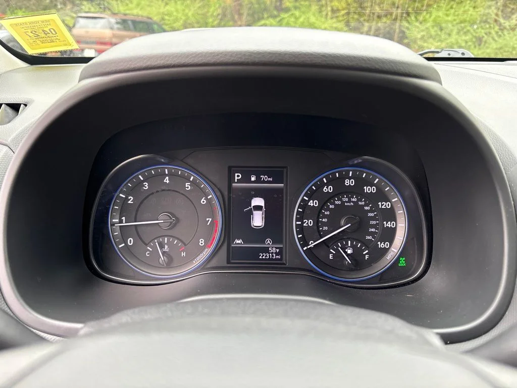 Used 2023 Silver Hyundai SEL image 35