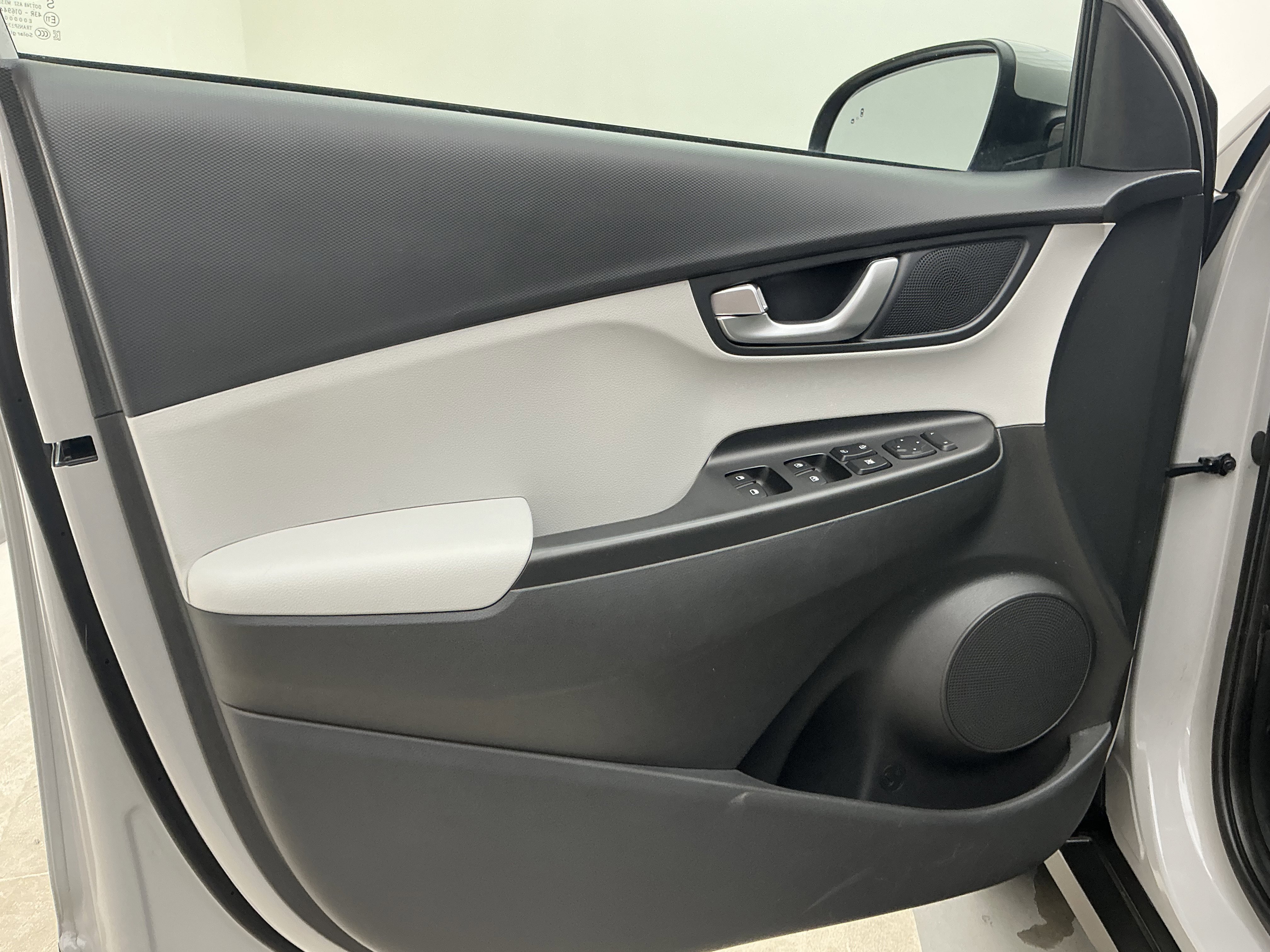 Used 2023 Cyber Silver Hyundai SEL image 15