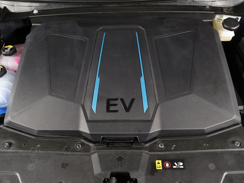 2022 Hyundai IONIQ 5 SE - Photo 17