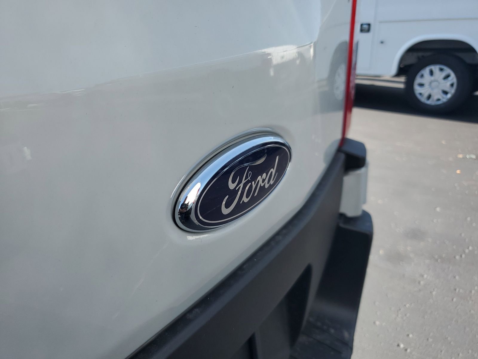 2025 Ford Transit Passenger Van XL - Photo 47