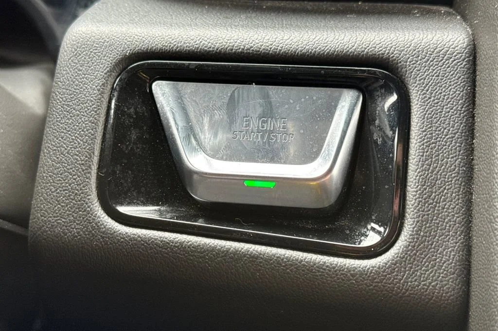 2025 GMC Yukon XL Denali - Photo 24