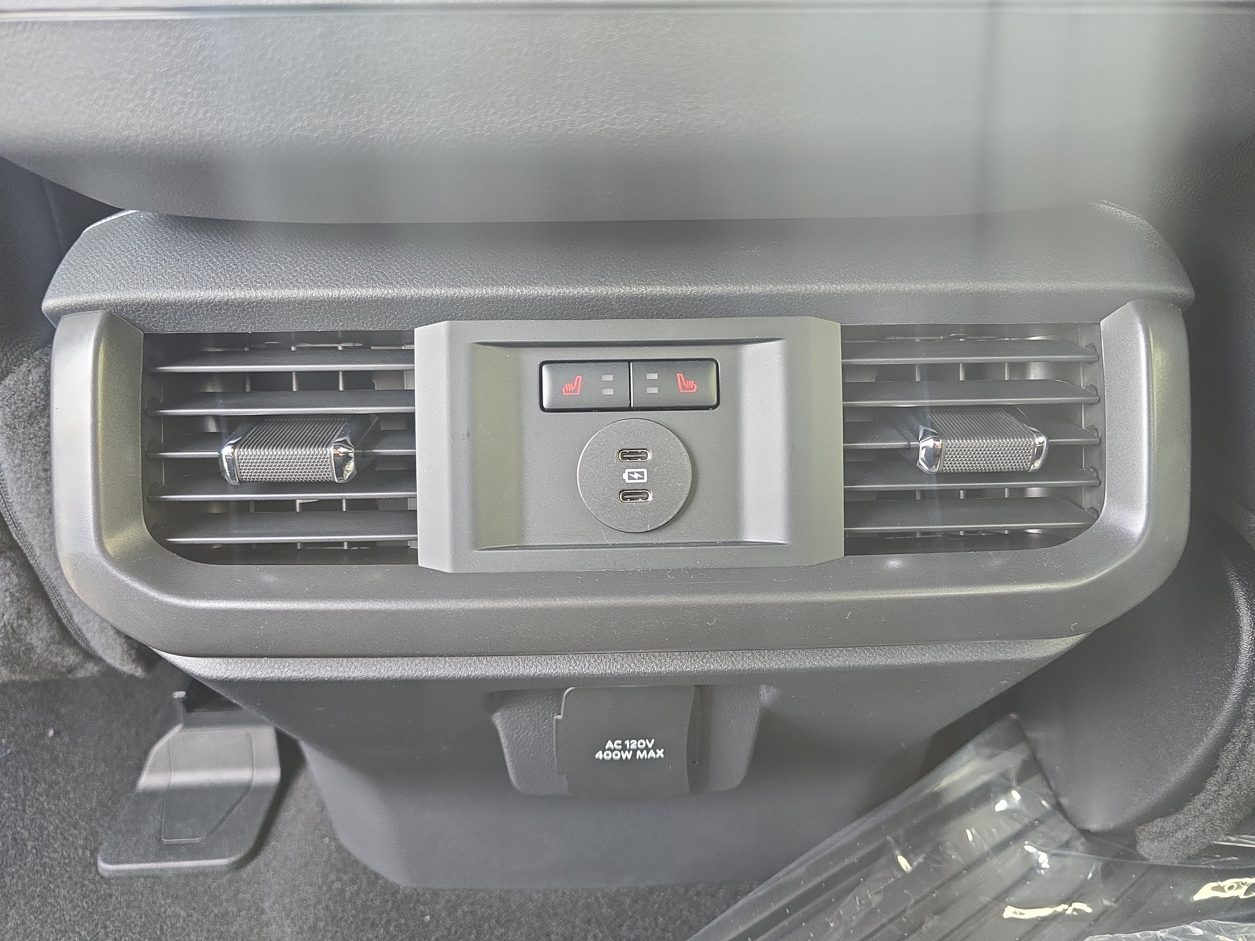 New 2026 Oxford White Ford Lariat® image 28