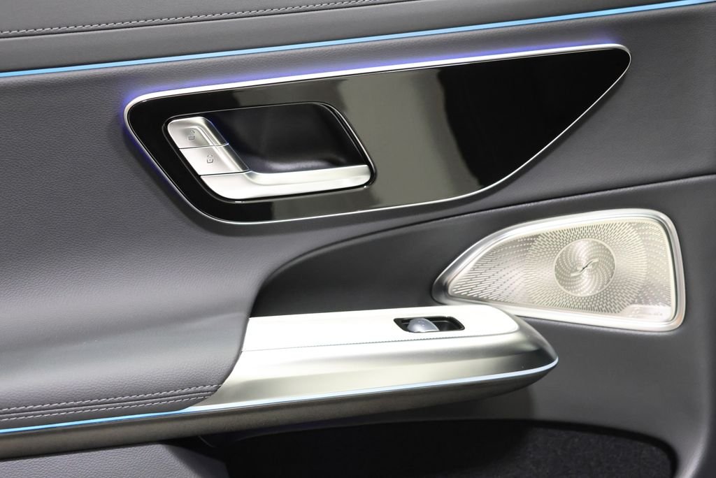 New 2027 Polar White Mercedes-Benz E 450 image 41