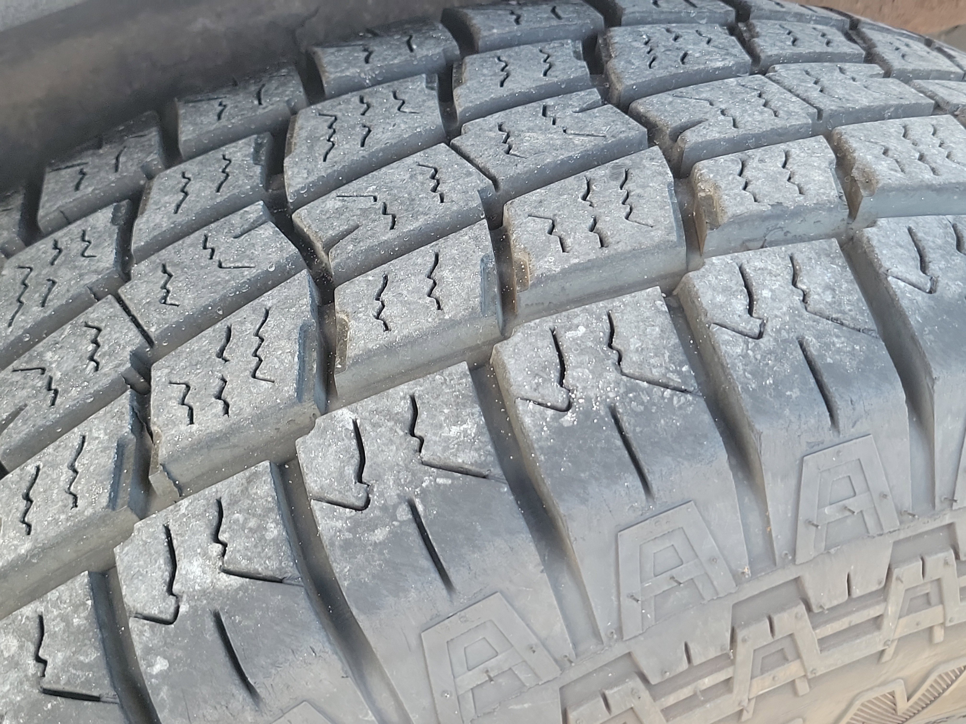 Used 1998  Toyota Limited image 8