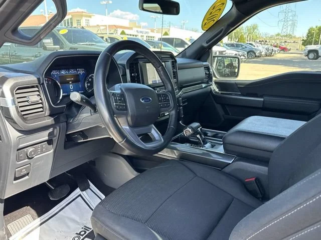 Used 2022 White Ford XL image 11