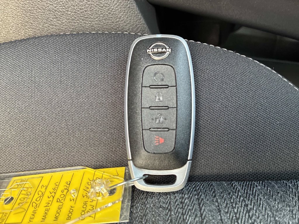 Used 2023 Silver Nissan SV image 10