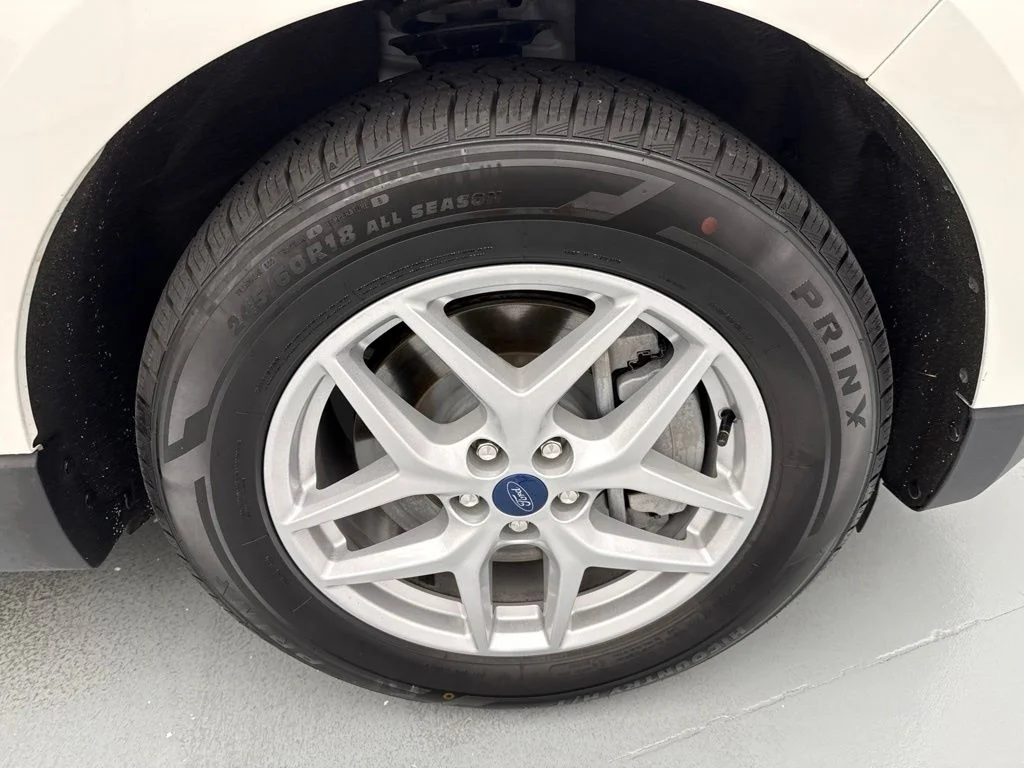 Used 2022 White Ford SEL image 15