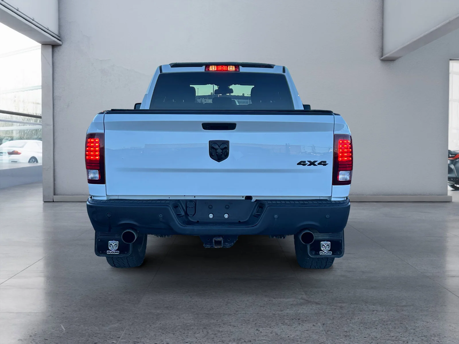 Used 2023 Bright White Ram Warlock image 4