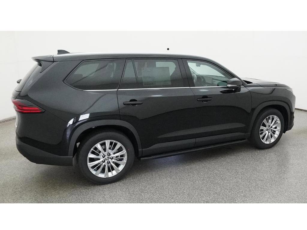 New 2026 Midnight Black Metallic Toyota Platinum image 10