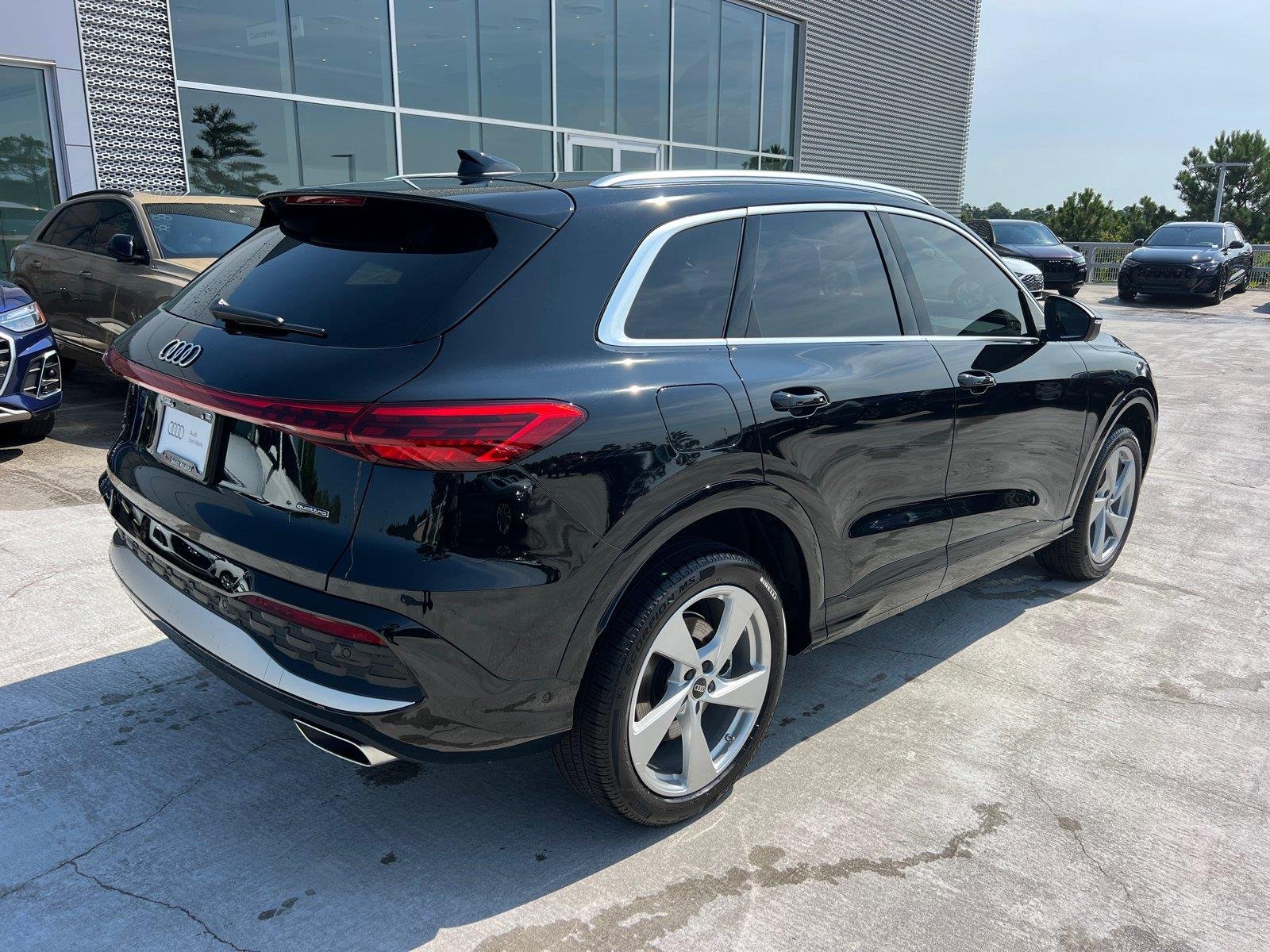 Used 2025 Mythos Black Metallic Audi Premium Plus image 5