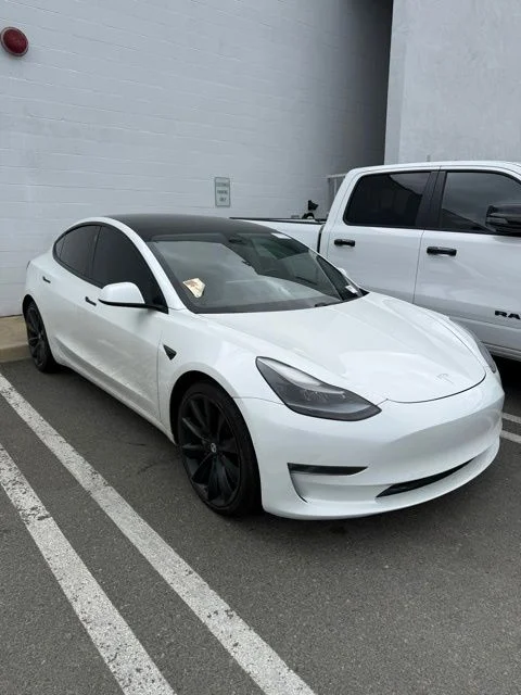 2021 Tesla Model 3 Standard Range Plus's photo