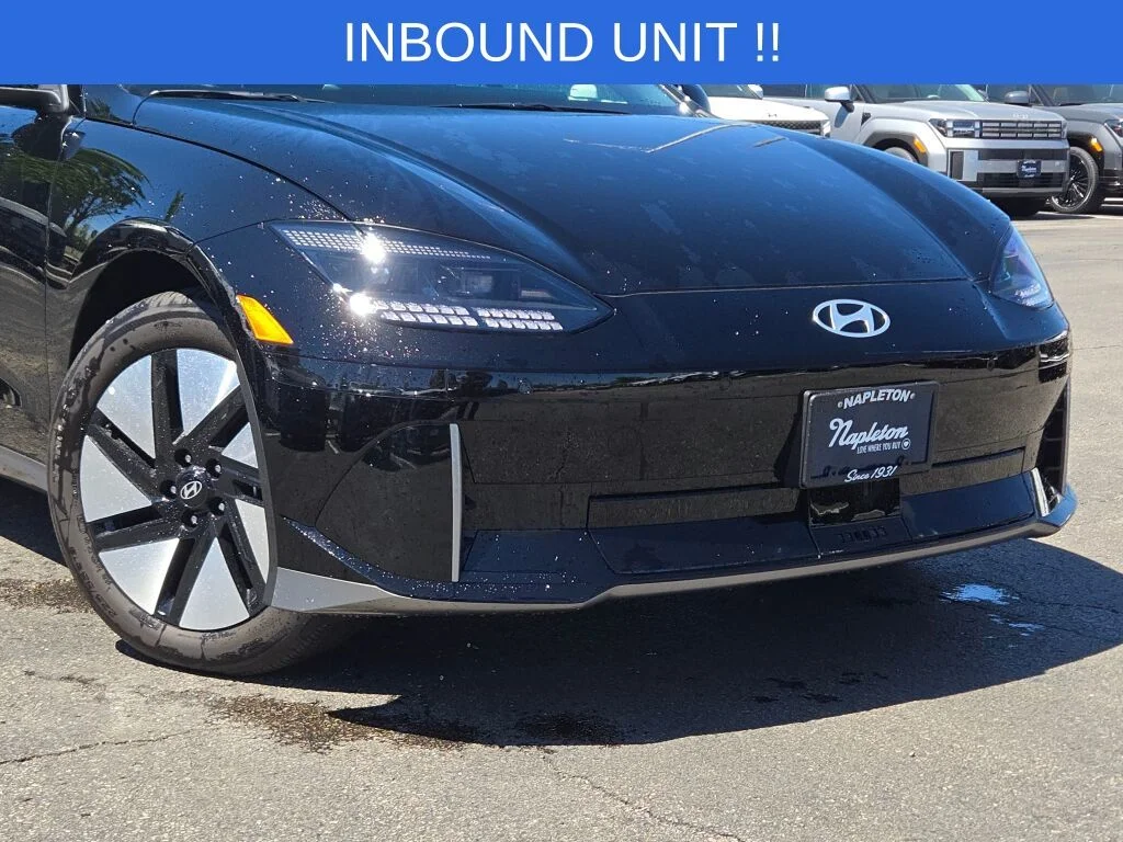 Used 2025 Hyundai IONIQ 6 SE with VIN KMHM24AC7SA117045 for sale in Palatine, IL