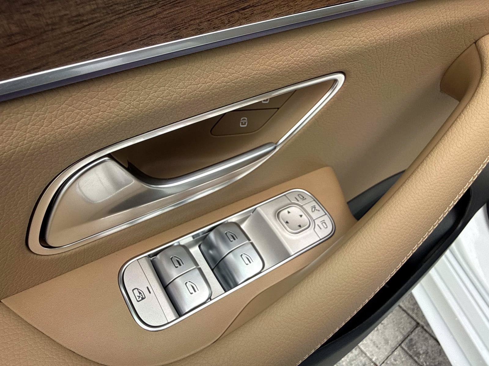 New 2026 Moonlight White Mercedes-Benz 450 4MATIC® SUV image 20