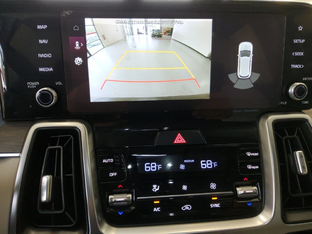 Used 2022 Green Kia S image 25
