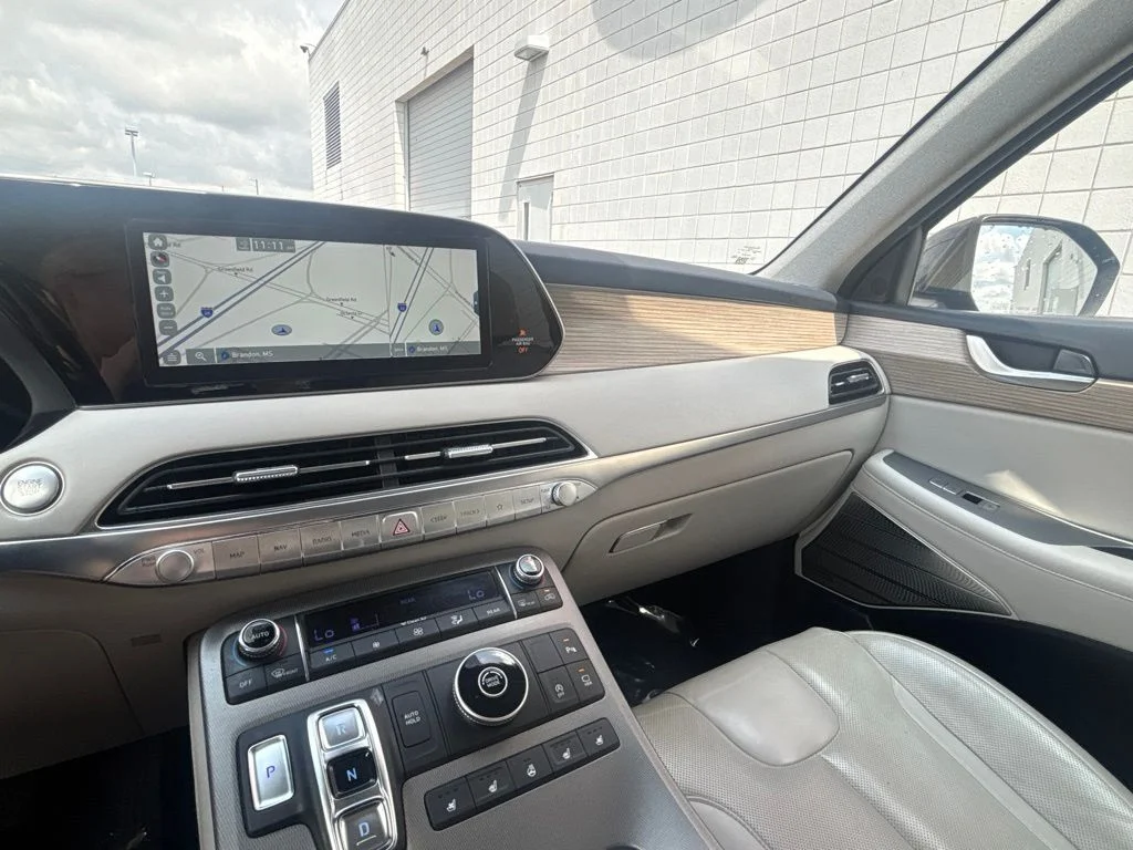 Used 2021 White Hyundai Limited image 16