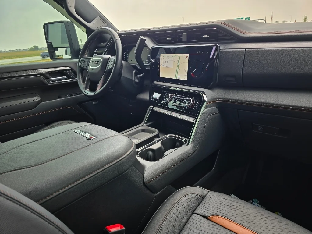 Used 2024 Summit White GMC AT4 image 26
