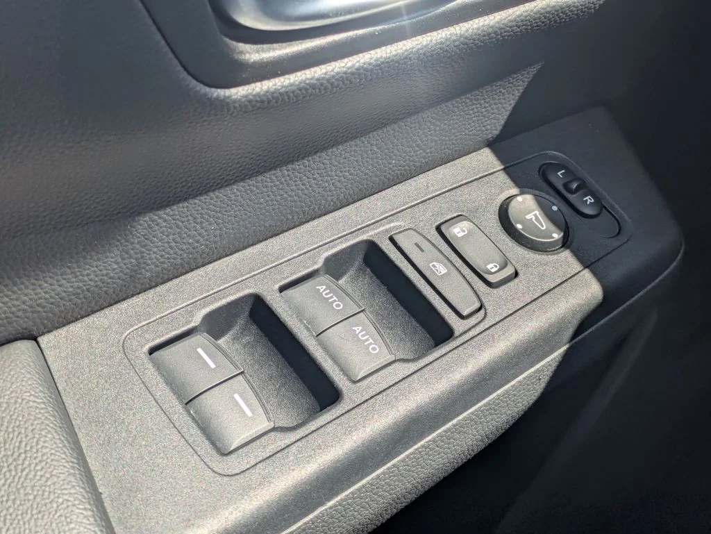 2023 Honda CR-V EX - Photo 24