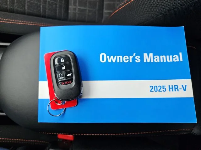 2025 Honda HR-V Sport - Photo 13