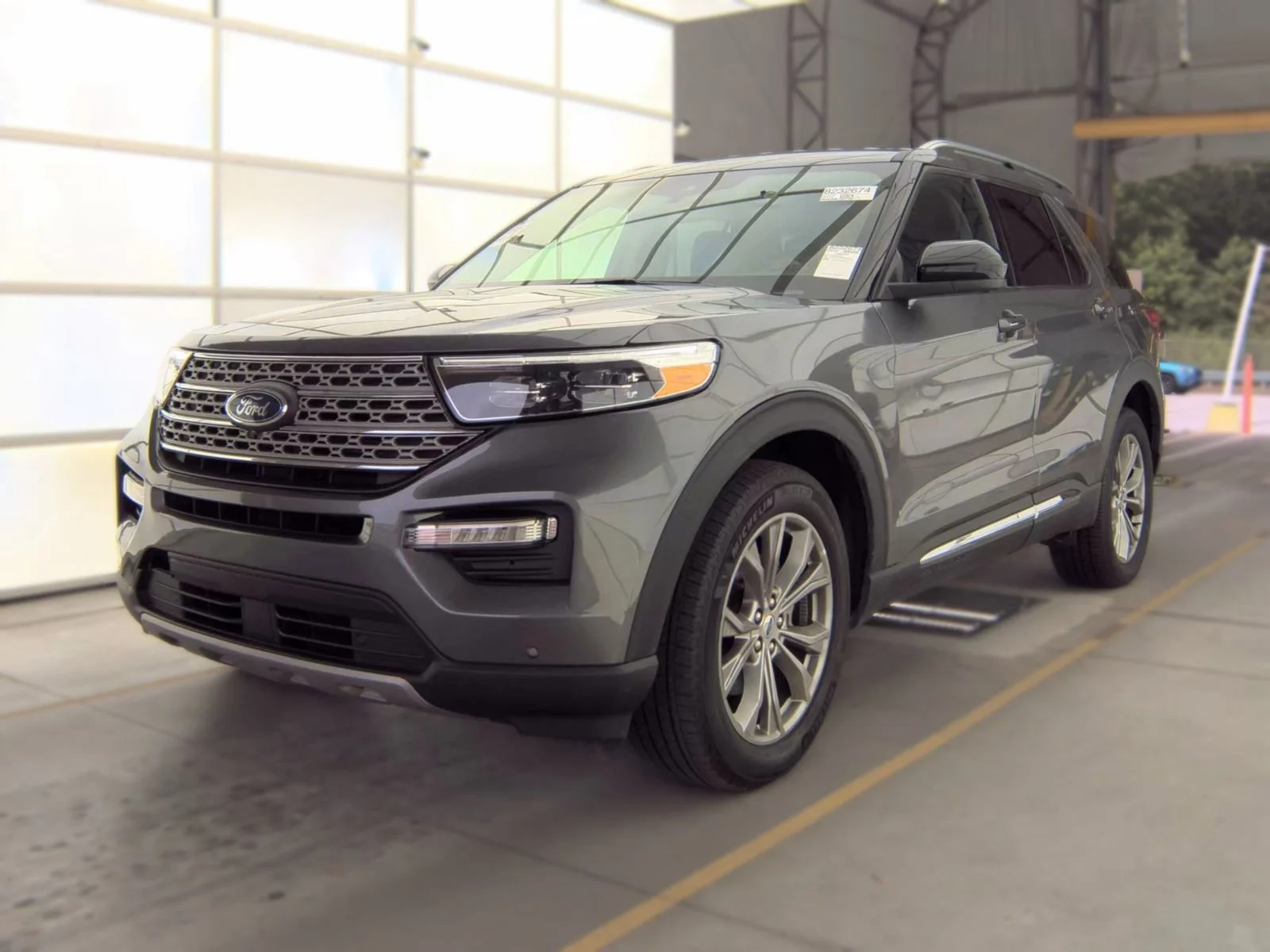 2023 Ford Explorer Limited 4WD's photo