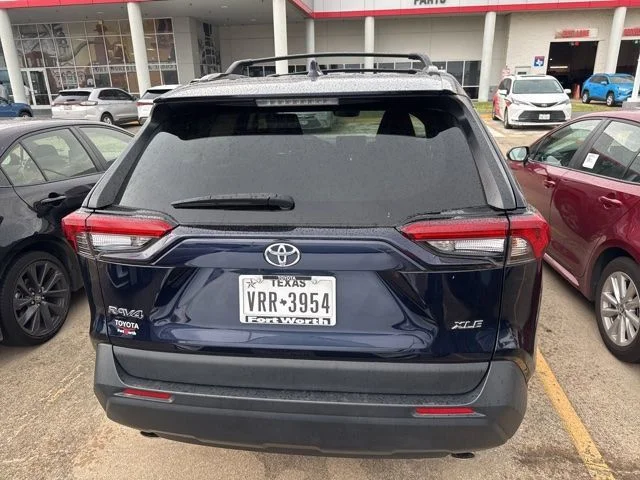 Used 2024  Toyota XLE image 5