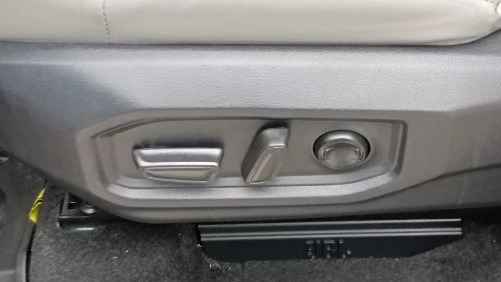 Used 2025 Blue Toyota SR5 image 19