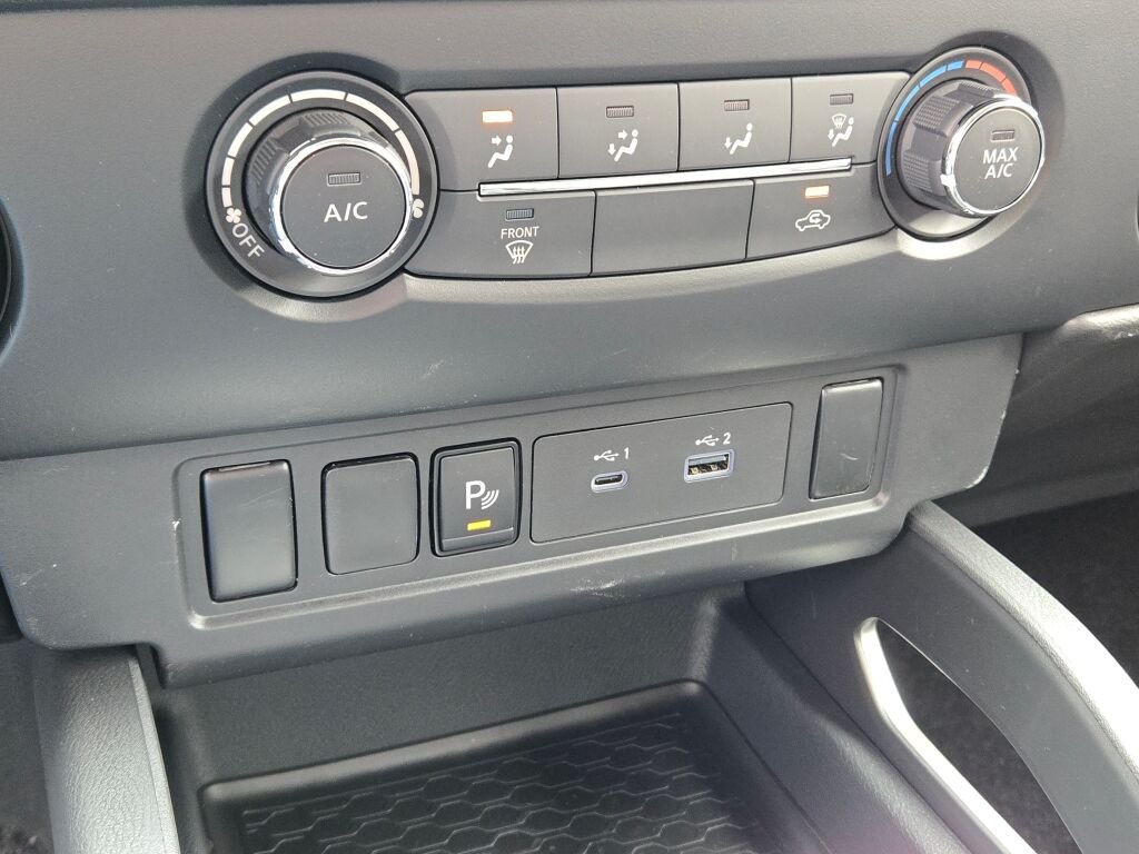 New 2026 Tactical Green Metallic Nissan Crew Cab SV image 23