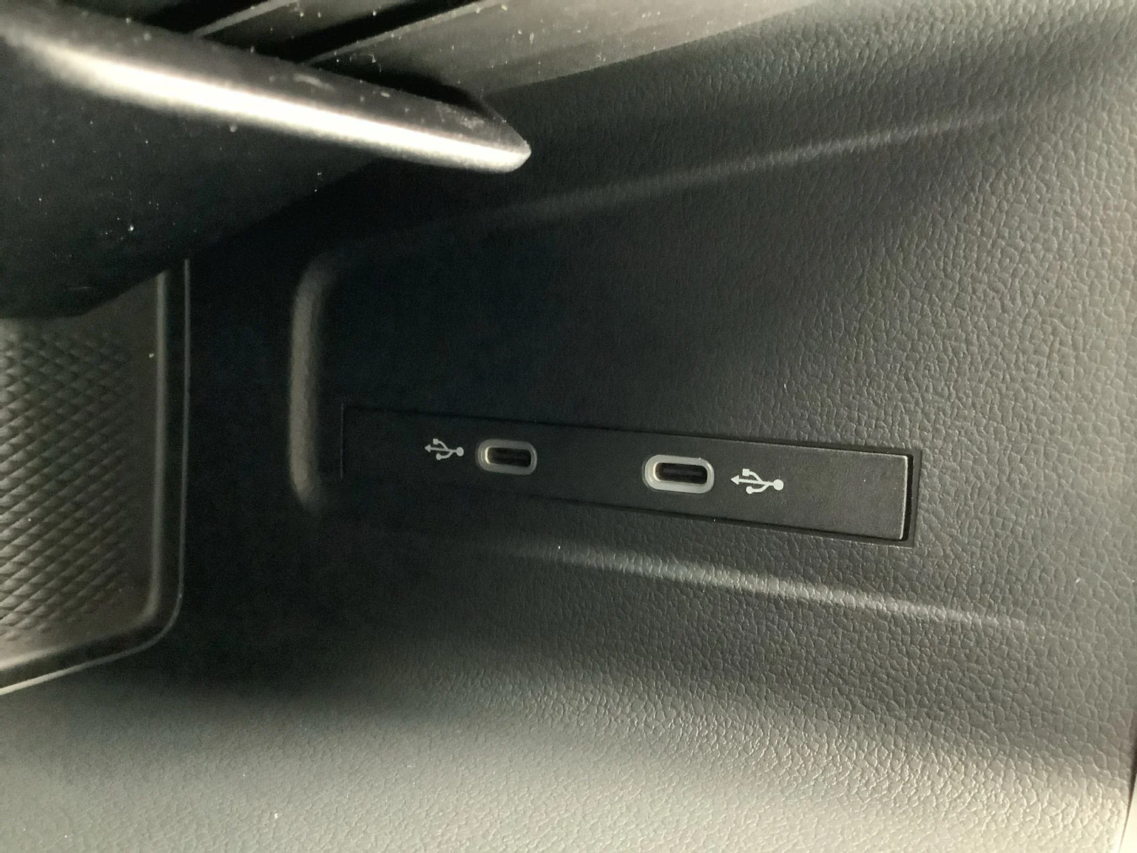 New 2026 DEEP BLACK PEAR Volkswagen SE image 20