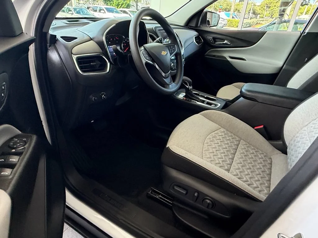 Used 2024 Summit White Chevrolet LS image 11