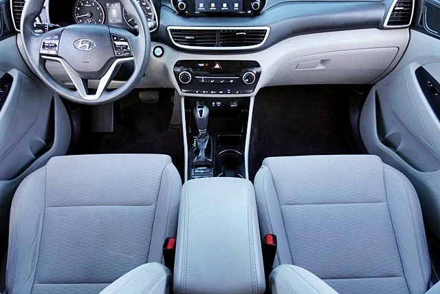 Used 2019 White Hyundai Value image 19