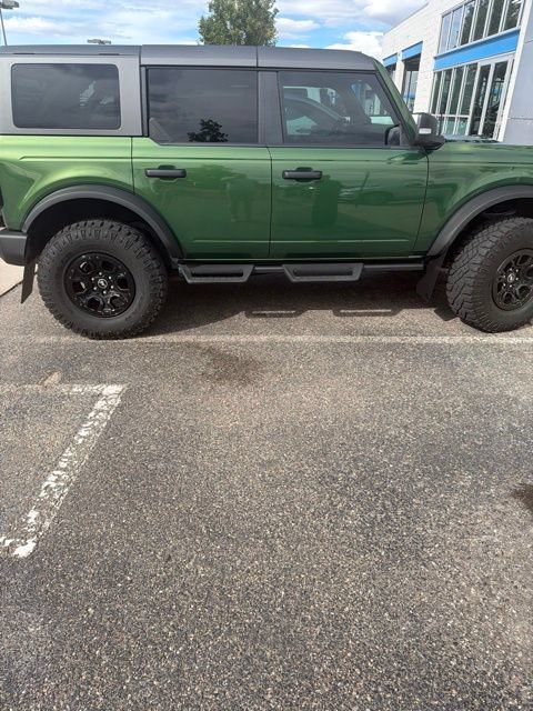 Used 2024 Green Ford Wildtrak image 2