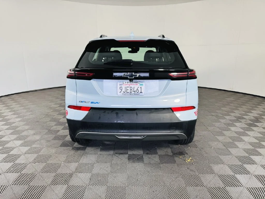 Used 2023 Blue Chevrolet LT image 23