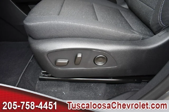 2027 Chevrolet Traverse LT - Photo 17