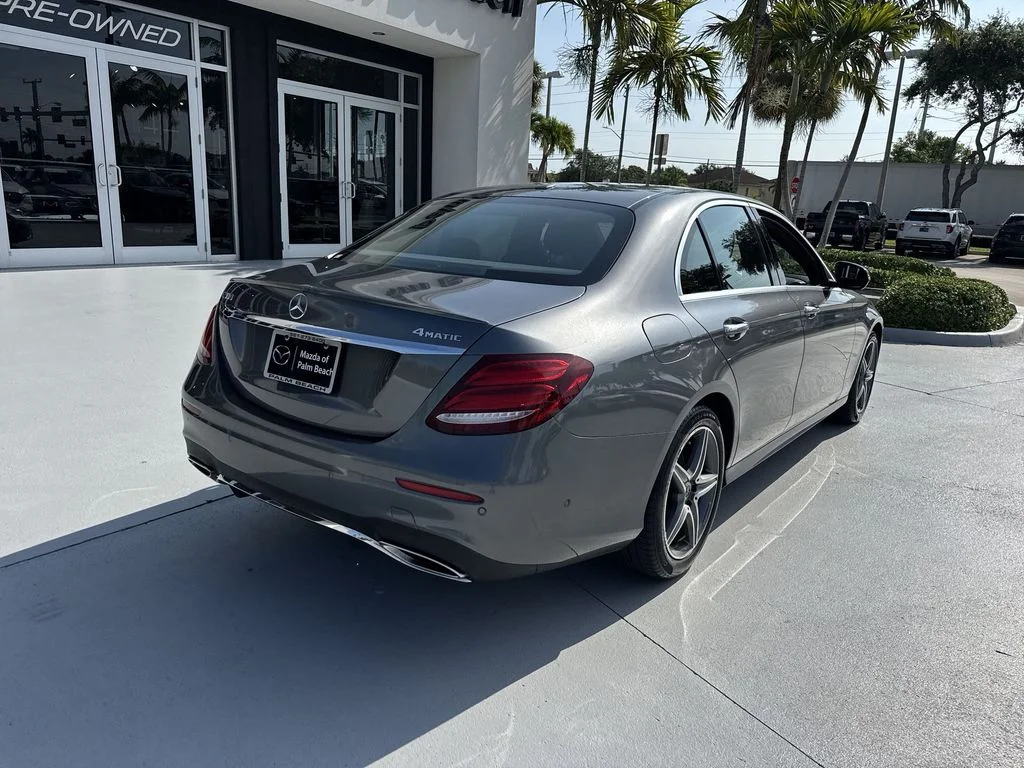 Used 2018 Selenite Gray Metallic Mercedes-Benz E 300 4MATIC® image 3