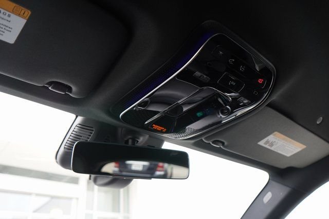 New 2026 Polar White Mercedes-Benz GLC 300 image 24