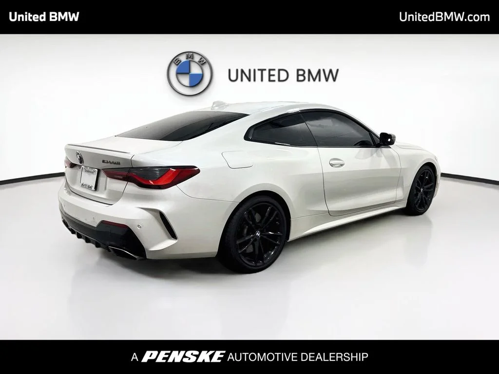Used 2022 White Metallic BMW M440i image 5