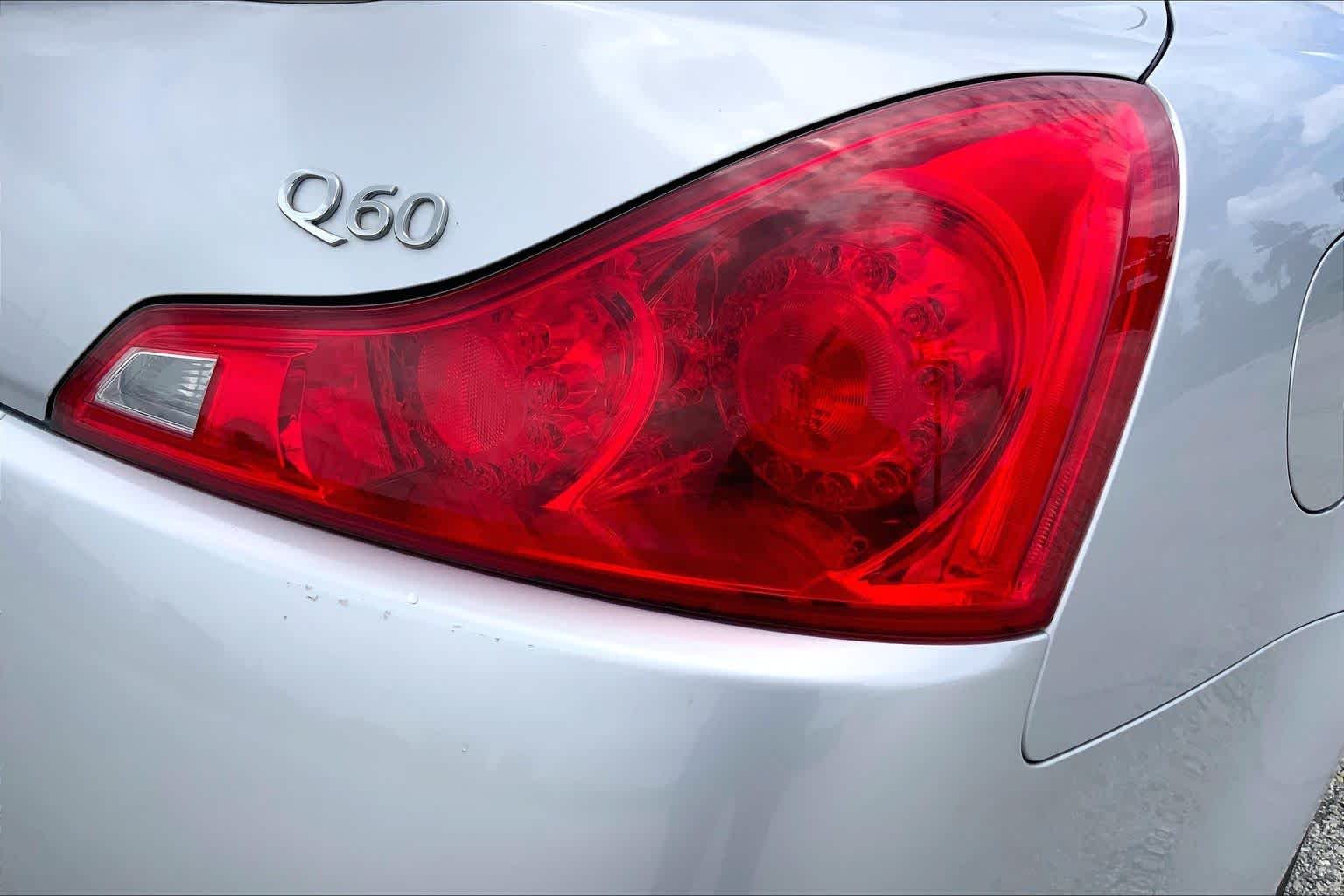Used 2014 Liquid Platinum INFINITI  image 30