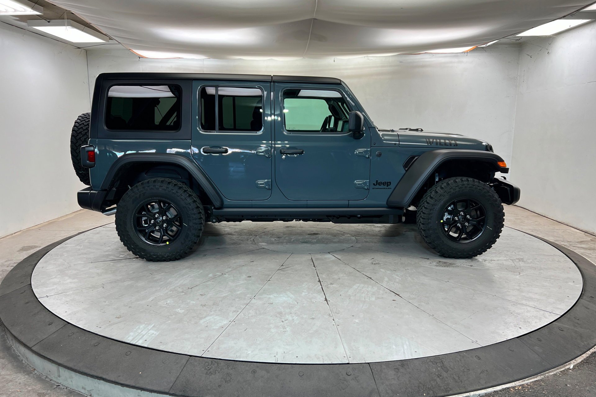 New 2026 Anvil Clear-Coat Exterior Paint Jeep Willys image 7